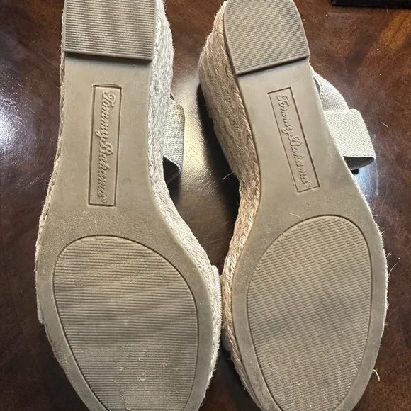 Tommy Bahama Sakura Wedge Sandals - Picture 8 of 9